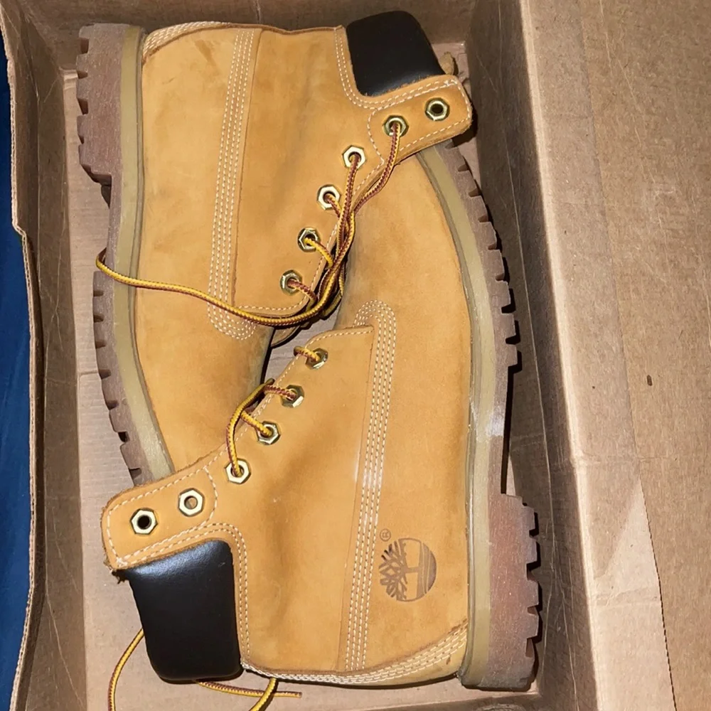 Timberland Boots - Picture 5 of 7